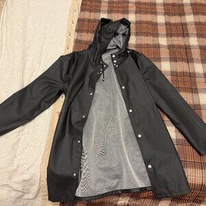 Stutterheim Stockholm Lightweight Raincoat (black) - Large
